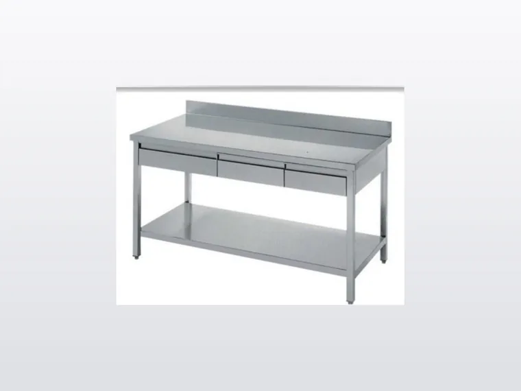 Mesa com respaldo, gavetas e prateleira